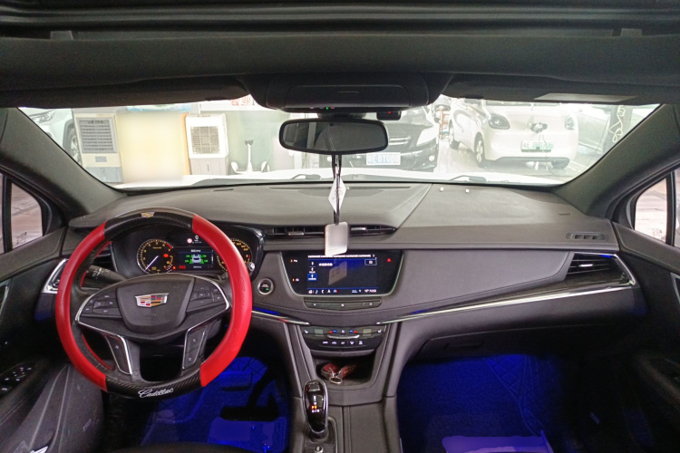 凯迪拉克XT5 2020款 改款 28T 豪华型中控内饰12