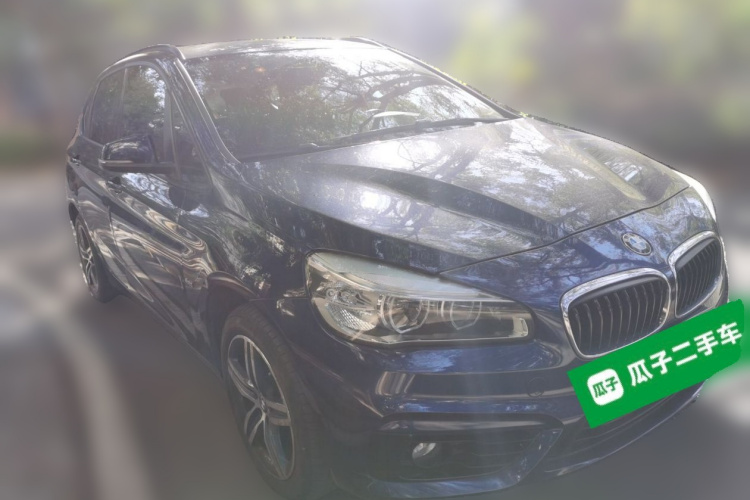 宝马2系旅行车 2016款 218i 运动设计套装车身外观6002