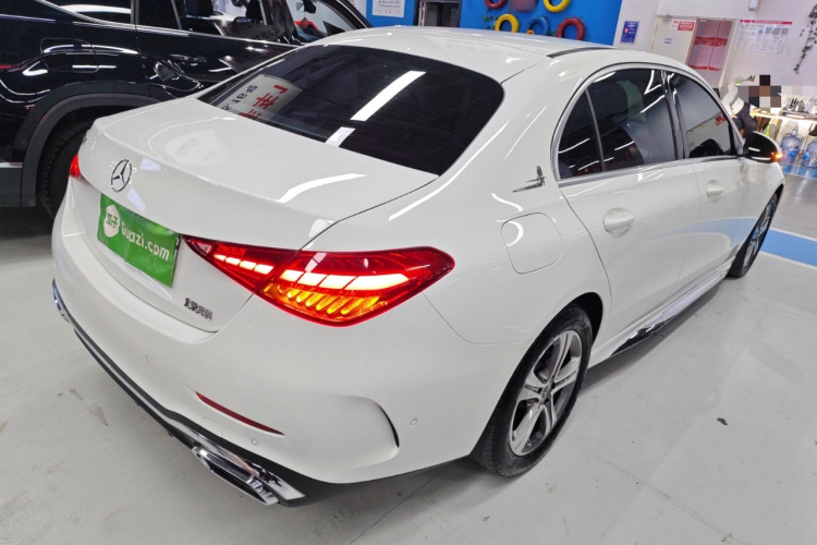 奔驰C级 2022款 C 200 L 运动版车身外观7