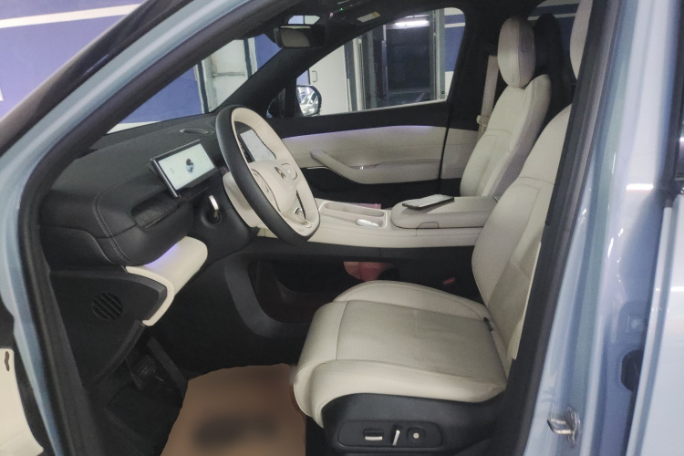 蔚来ES6 2024款 75kWh中控内饰19