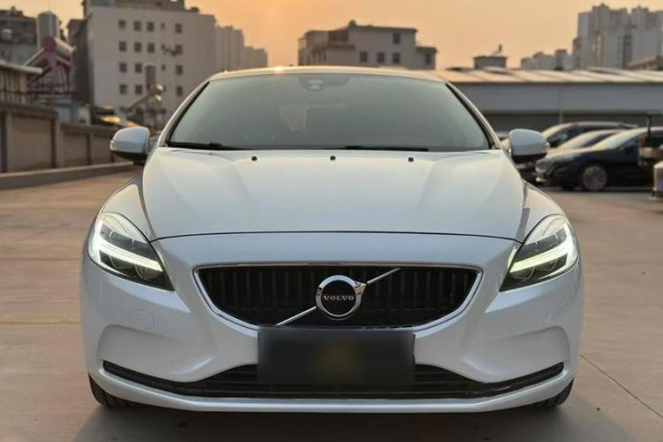 沃尔沃V40 2018款 T3 智尚版车身外观6001