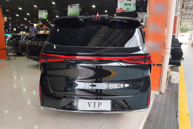 东风风行 星海V9 2024款 1.5TD 200km 青云梯系列 尊贵型车身外观6