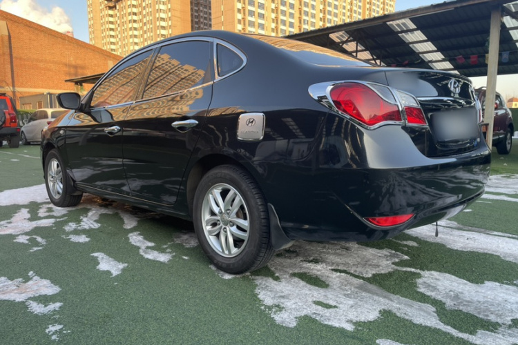 现代 悦动 2011款 1.6L 手动舒适型车身外观6004