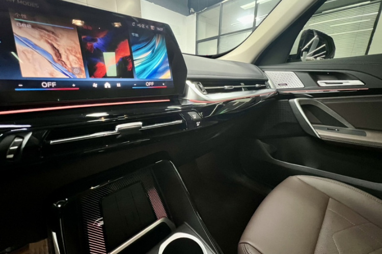 宝马X1 2024款 sDrive25Li X设计套装中控内饰7002