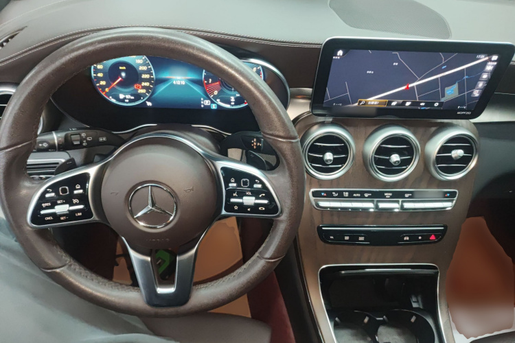 奔驰GLC 2022款 改款二 GLC 260 L 4MATIC 豪华型中控内饰12
