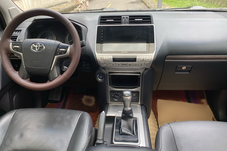 丰田 普拉多 2019款 3.5L 自动TX-L尊享版中控内饰7003