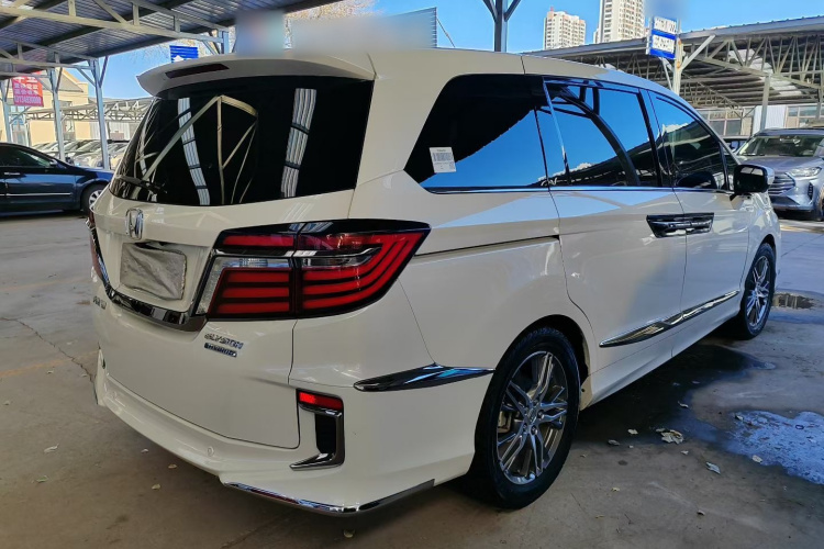 本田 艾力绅 2019款 2.0L 混动豪华版车身外观6005