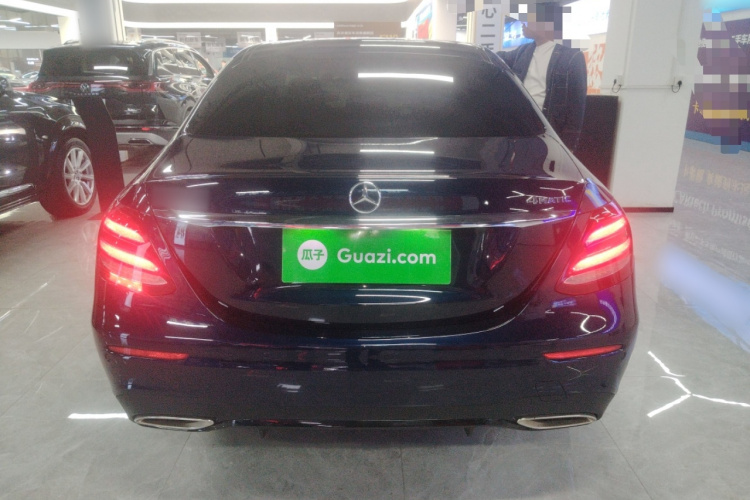 奔驰E级 2017款 E 200 运动型 4MATIC车身外观6