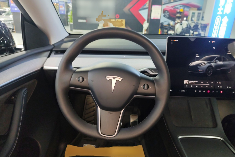 特斯拉 Model Y 2024款 长续航全轮驱动版中控内饰13