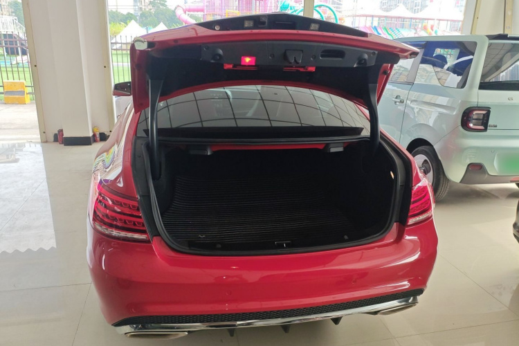 奔驰E级(进口) 2014款 E 200 轿跑版局部细节23