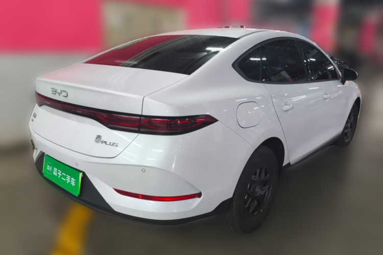 比亚迪 秦PLUS 2025款 DM-i 智驾版 55KM领先型车身外观7