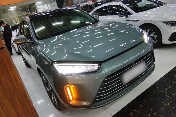 鸿蒙智行 问界M5 2022款 增程后驱标准版车身外观3