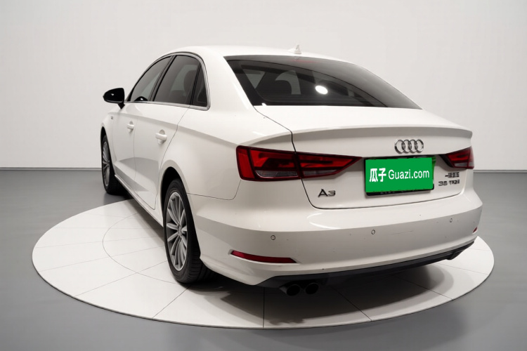 奥迪A3 2016款 Limousine 35 TFSI 进取型车身外观5