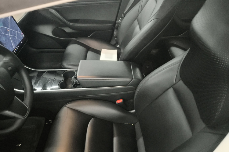 特斯拉 Model 3 2020款 改款 标准续航后驱升级版局部细节19