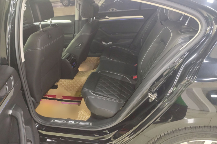 大众 迈腾GTE插电混动 2020款 GTE 豪华型中控内饰21