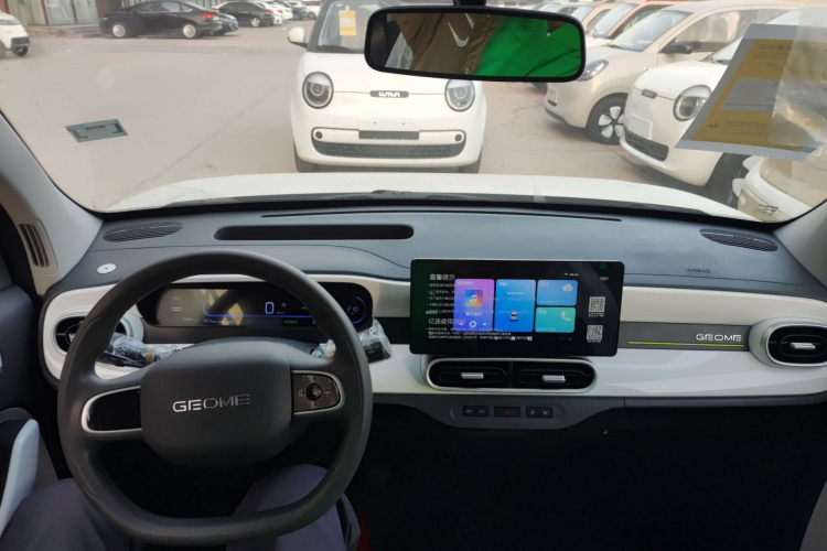 吉利银河 熊猫 2025款 210km 元气熊中控内饰12