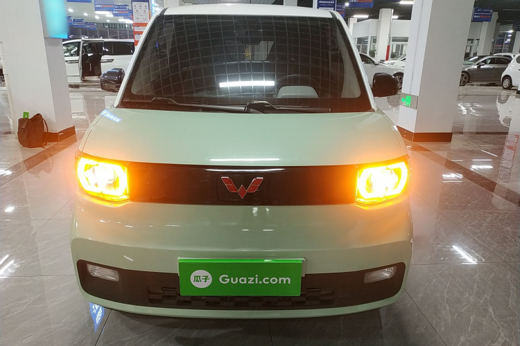 五菱汽车 宏光MINIEV 2021款 马卡龙臻享款 磷酸铁锂车身外观2