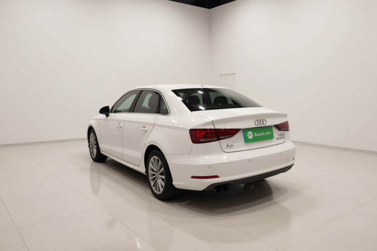 奥迪A3 2016款 Limousine 35 TFSI 进取型车身外观5