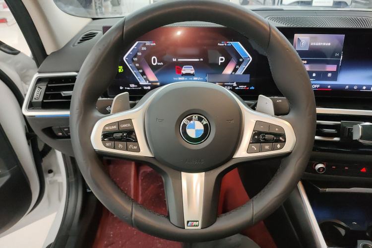 宝马3系 2024款 325Li M运动曜夜套装中控内饰13