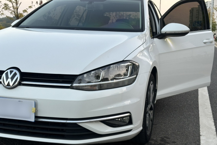 大众 高尔夫 2020款 200TSI DSG舒适进取版车身外观6002