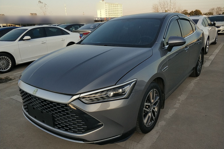 比亚迪 秦PLUS 2021款 DM-i 55KM 旗舰型车身外观1