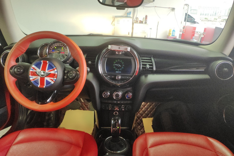 MINI 2018款 1.5T ONE PLUS中控内饰12