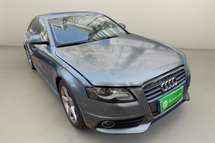 奥迪A4L 2010款 2.0 TFSI 运动型车身外观3