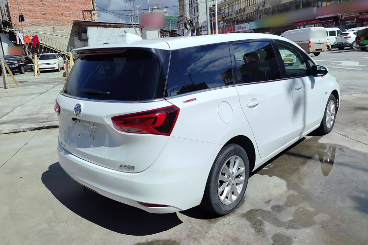 别克GL6 2019款 18T 6座精英型 国V车身外观6003