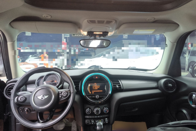 MINI 2016款 1.5T COOPER 五门版中控内饰7002