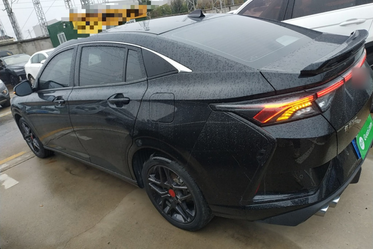 东风风神 奕炫 2021款 230T 自动追影骑士版车身外观6003