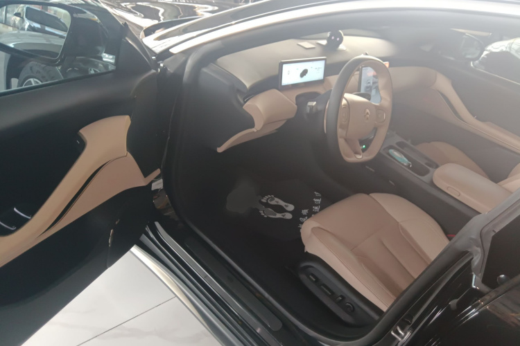 蔚来ET5 2022款 75kWh中控内饰20