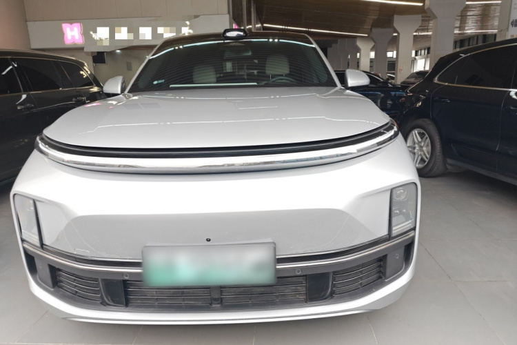 理想汽车 理想L9 2024款 Ultra车身外观2