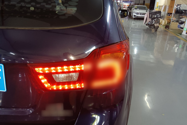 海马S7 2017款 1.8T 手动豪华版车身外观9