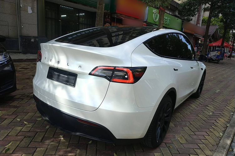 特斯拉 Model Y 2022款 改款 后轮驱动版车身外观6005