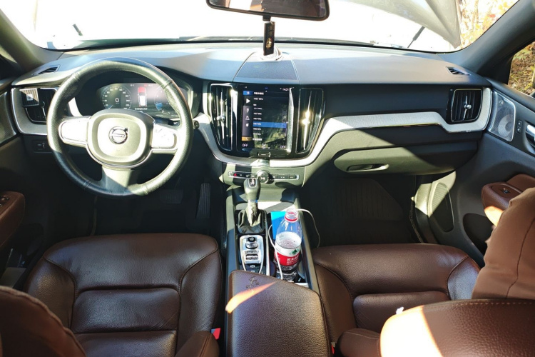 沃尔沃XC60 2021款 T5 四驱智逸豪华版中控内饰12