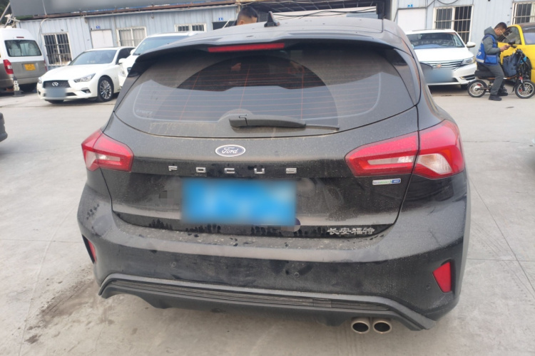 福特 福克斯 2021款 两厢 EcoBoost 180 自动ST Line车身外观6004