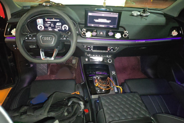 奥迪Q5L 2022款 改款 40T 豪华动感型中控内饰7002