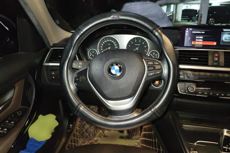 宝马3系 2019款 320Li 时尚型局部细节13