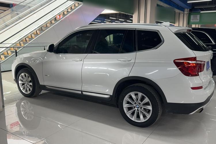 宝马X3(进口) 2014款 xDrive20i X设计套装车身外观4