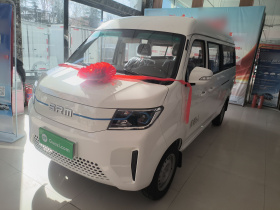 SRM鑫源 好运 2025款 启航版  弗迪42.3kWh 305km 6座