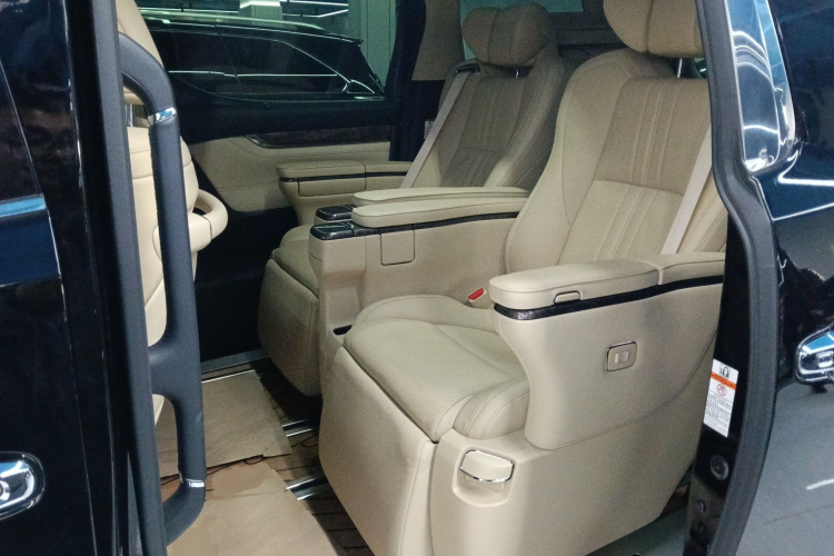 丰田 威尔法 2020款 双擎 2.5L HV尊贵版中控内饰7004