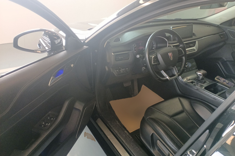 红旗H5 2022款 经典款 改款 1.5T DCT旗韵版中控内饰20