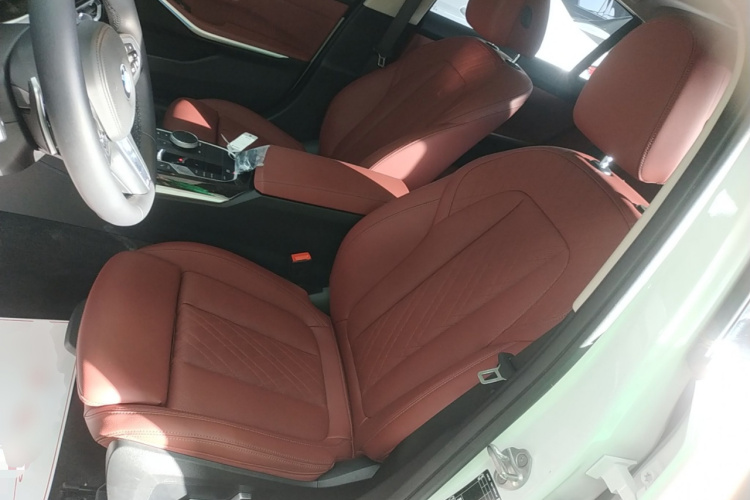 宝马3系 2023款 325Li M运动套装局部细节19