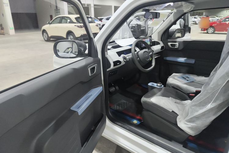 吉利银河 2024款 熊猫mini 200km 耐力熊中控内饰20