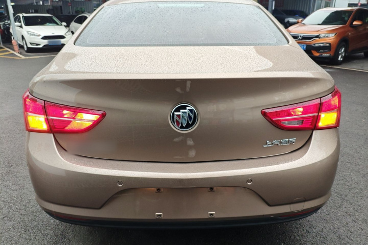 别克 威朗 2018款 三厢 15S 自动进取型车身外观6