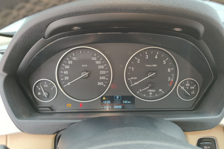 宝马3系 2014款 320Li 时尚型局部细节14