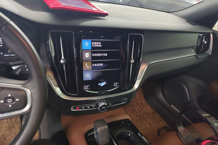 沃尔沃S60新能源 2022款 T8 E驱混动 四驱智逸豪华版中控内饰12