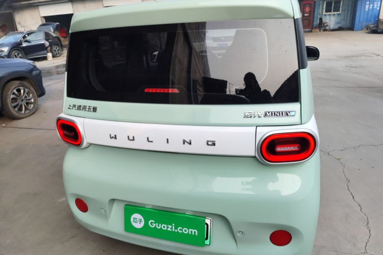 五菱汽车 宏光MINIEV 2024款 第三代 215km 青春版车身外观6