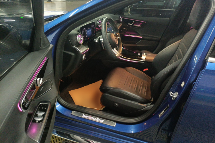 奔驰C级新能源 2023款 C 350 eL局部细节19