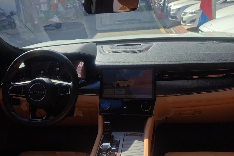 领克09 EM-P 2021款 2.0T PHEV Ultra 六座中控内饰12